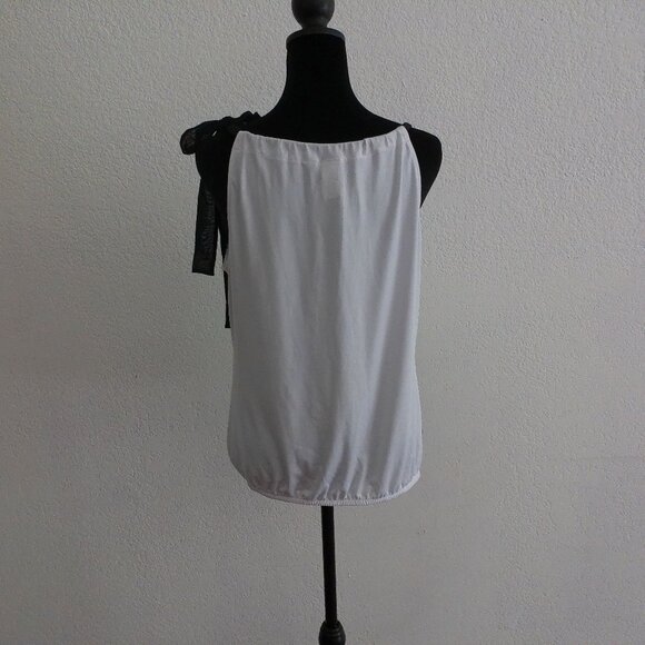 White & Green Floral cute Top, Size: Small - Picture 8 of 10